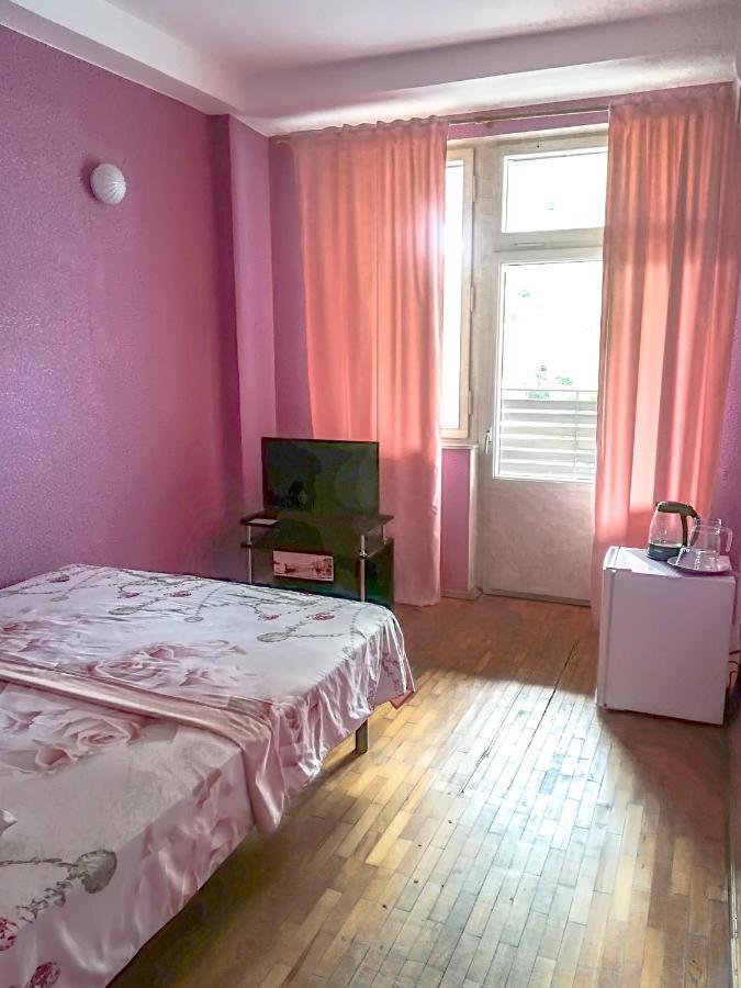 Гостиница Ива Gagra Esterno foto